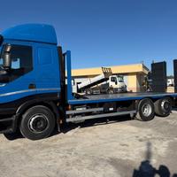 Iveco Stralis pianale con rampe idrauliche, ACCETT