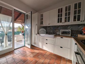 3 LOCALI A GIUGLIANO IN CAMPANIA