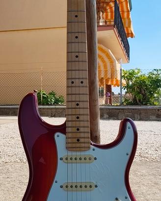 Fender Player 2 Stratocaster HSS Aged Cherry Burst
