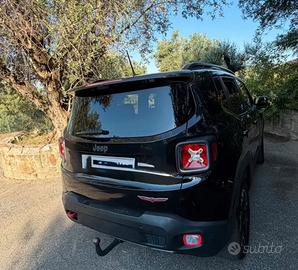 Jeep renegade trailhawk