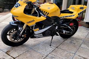 Yamaha YZF R6 Finanzio Fino a 180 mesi Ant 0