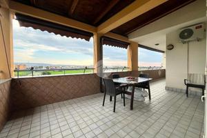 4 LOCALI A GIUGLIANO IN CAMPANIA