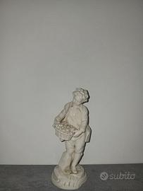 Statuina Vintage in Porcellana "N" Capodimonte - 