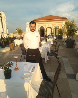 CAMERIERE PROFESSIONISTA 