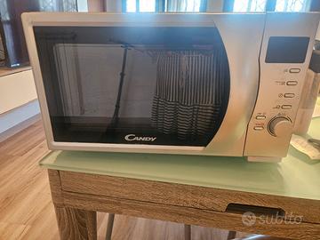 Forno a microonde Candy con grill silver