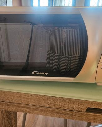 Forno a microonde Candy con grill silver