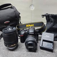 Nikon D3200 con accessori