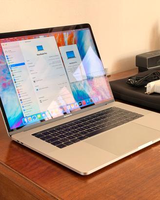 MacBook Pro 15” 512gb SSD 16GB CONS.DOM A+