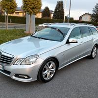 E 250 CDI AVANTGARDE 7 posti