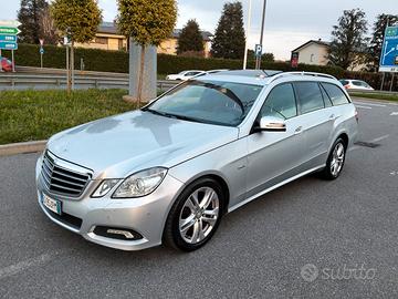 E 250 CDI AVANTGARDE 7 posti