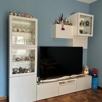 Mobile Tv Ikea con vetrine e pensili- 240cm