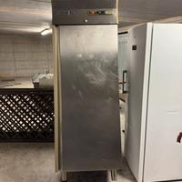 Frigorifero professionale in acciaio