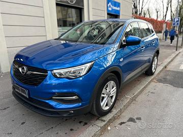 Opel Grandland X 1.2 T 130cv AT8 Advance S&S AUTOM