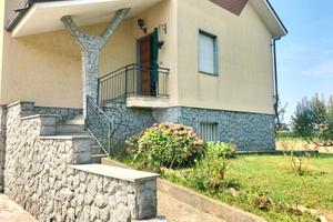 PORZIONE DI BIFAMILIARE A TRINITÀ