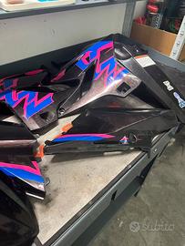 plastiche yz 125