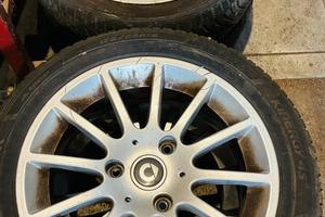 Gomme auto