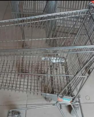 Carrello spesa tipo supermercati 
