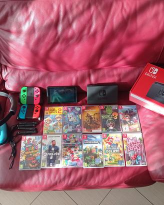 Nintendo Switch + 10 giochi + 4 Joy Con + RingFit