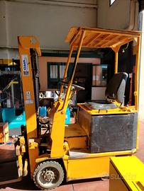 Carrello elevatore elettrico marca Cesab portata 1