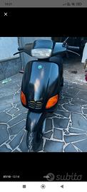 piaggio zip 
