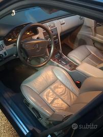 Mercedes E200 benzina metano 