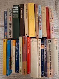 25 libri vari 
