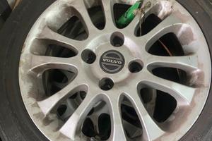 Gomme + cerchi volvo