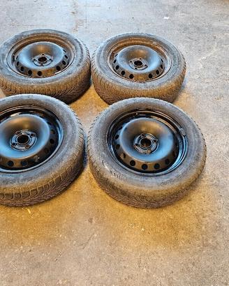 Cerchi ferro Gomme Invernali fiat punto bf goodric