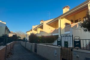 Villetta a schiera al mare lido delle Nazioni