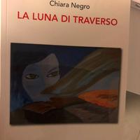 Libro giallo "La luna di traverso"