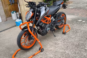 KTM DUKE 390 2022
