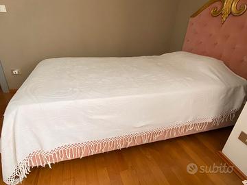 antico copriletto singolo
