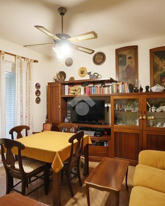 3 LOCALI A TRIESTE