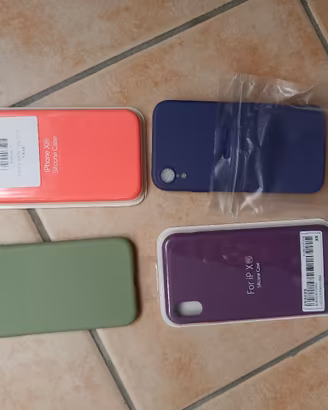 cover silicone iPhone XR - in 4 colori diversi