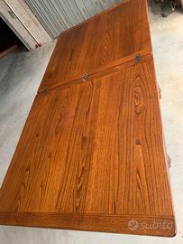 Tavolo artigianale in castagno massello