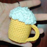 portachiavi uncinetto boccale di birra