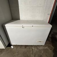 Freezer a pozzetto grande