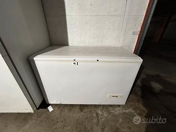 Freezer a pozzetto grande