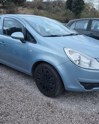 Opel Corsa 1.2 5 porte Cosmo