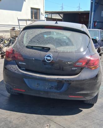 RICAMBI USATI AUTO OPEL Astra J A17DTR Diesel 1686