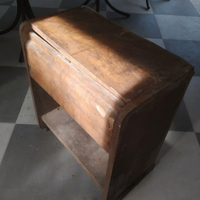 Vecchio mobile giradischi da restaurare