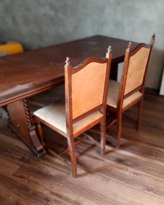Tavolo e sedie anni '70