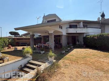 Villa di 105 m² con 4 locali a Ardea