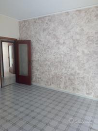 Appartamento luminoso con balconi