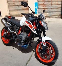 KTM 890 R Duke - 2021 - 5.500 km