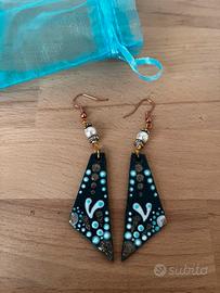 Orecchini pendenti handmade decorati a mano nuovi