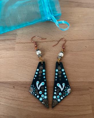 Orecchini pendenti handmade decorati a mano nuovi