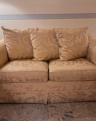 Divano a 2 posti damascato giallo oro