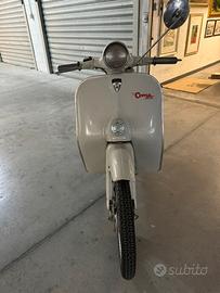 Ciclomotore antico Agrati "Como" del 1962