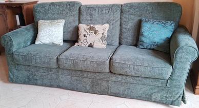 DIVANO n. 3 POSTI + 1 POLTRONA